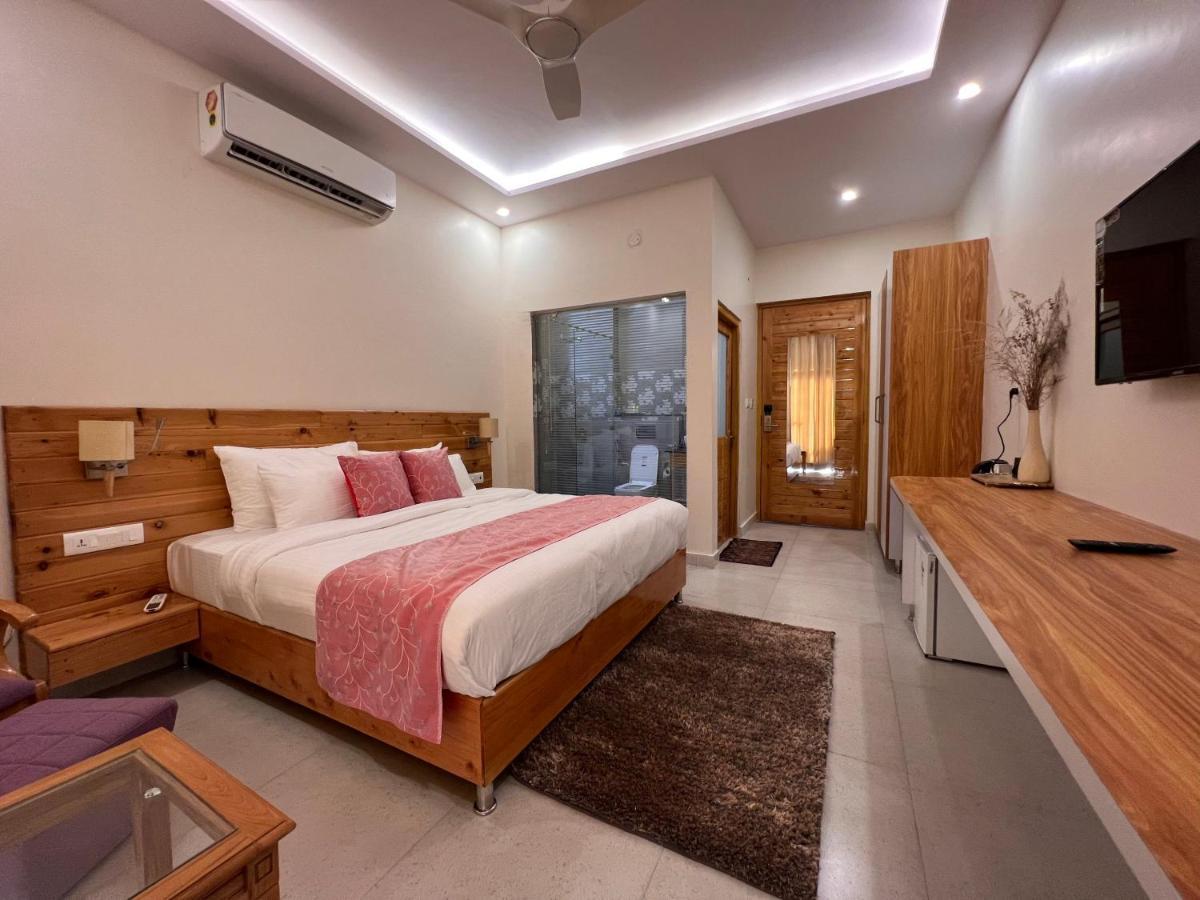 Hotel Dandelion By The Hills Lakhwār Esterno foto