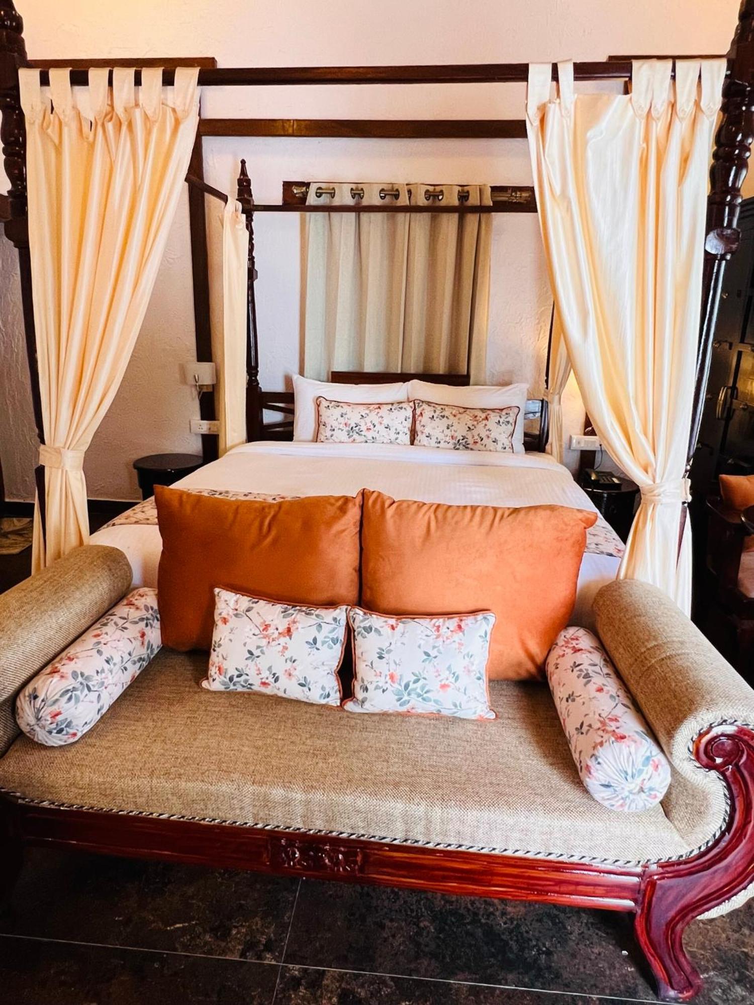 Hotel Dandelion By The Hills Lakhwār Esterno foto